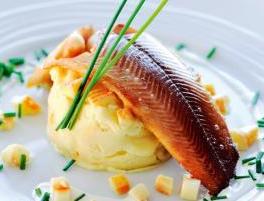 Gerookte forel met mierikswortel